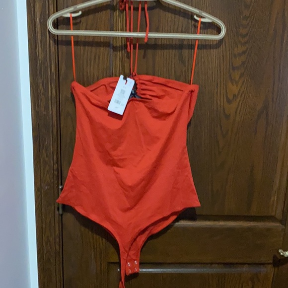 Red bodysuit with spaghetti tie around neck - Picture 2 of 3